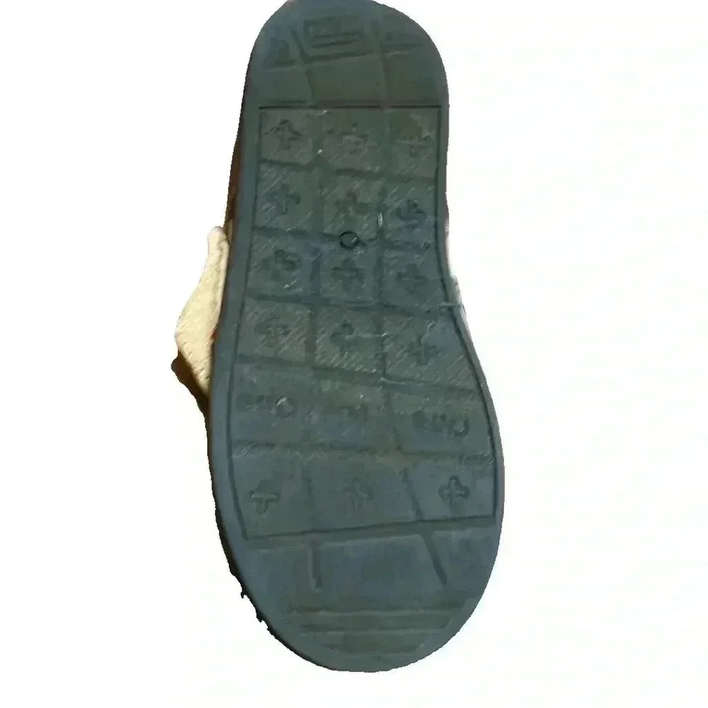 Toms Disney  inspired  Boys shoes size 8 “it’s a small world”
Disneyland - Picture 2 of 3